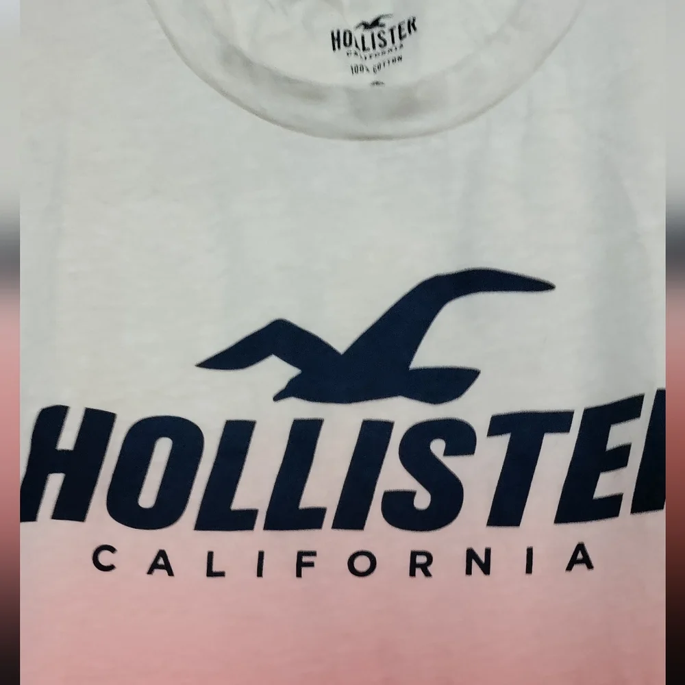 Hollister t-shirt. - Picture 4 of 4